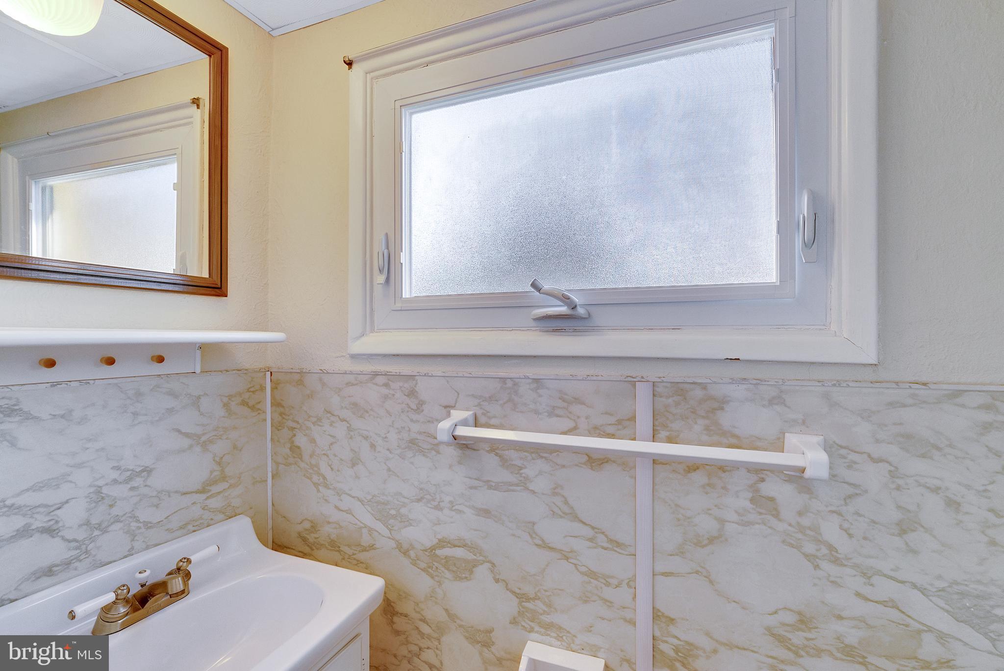 CENTER SQ GREEN - Residential