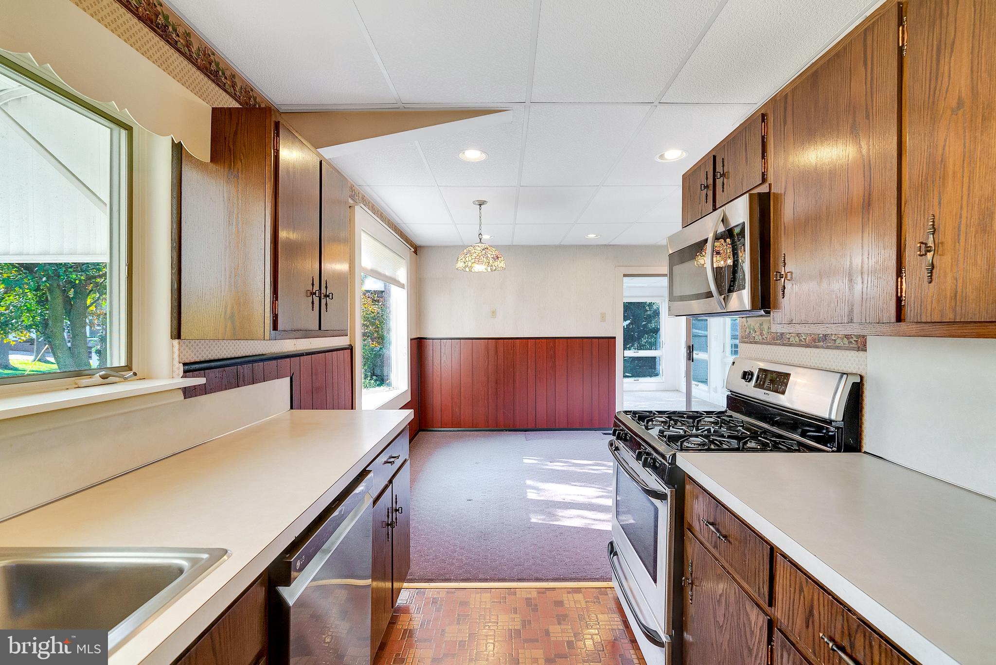 CENTER SQ GREEN - Residential