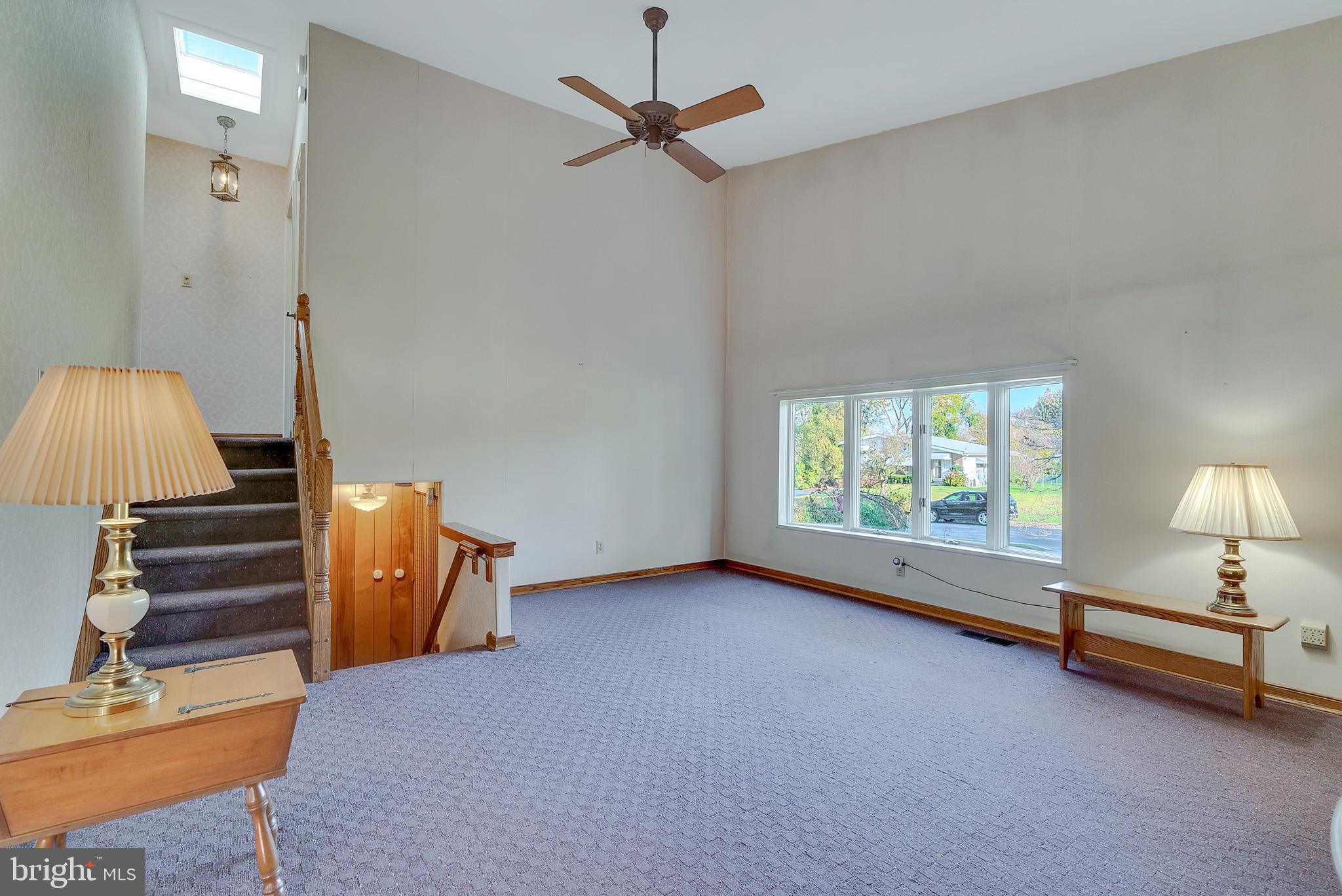 CENTER SQ GREEN - Residential