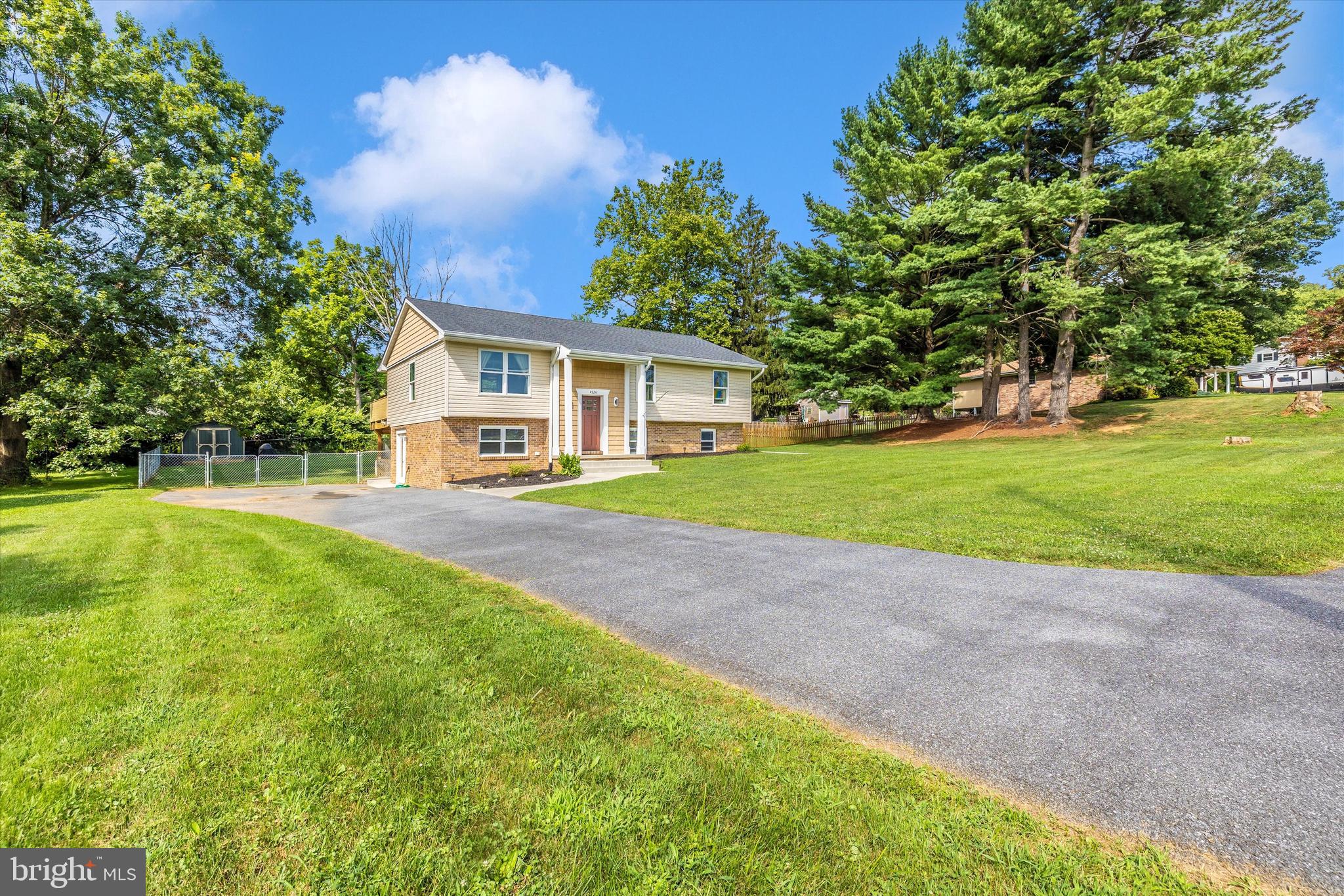 FOUNTAINDALE - Residential