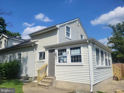 MLS: NJCD2127652