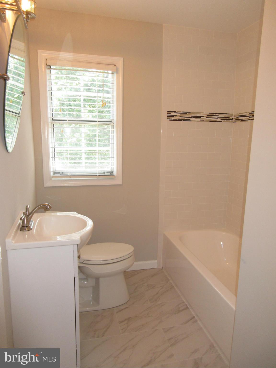 BELLE VIEW - Residential Lease