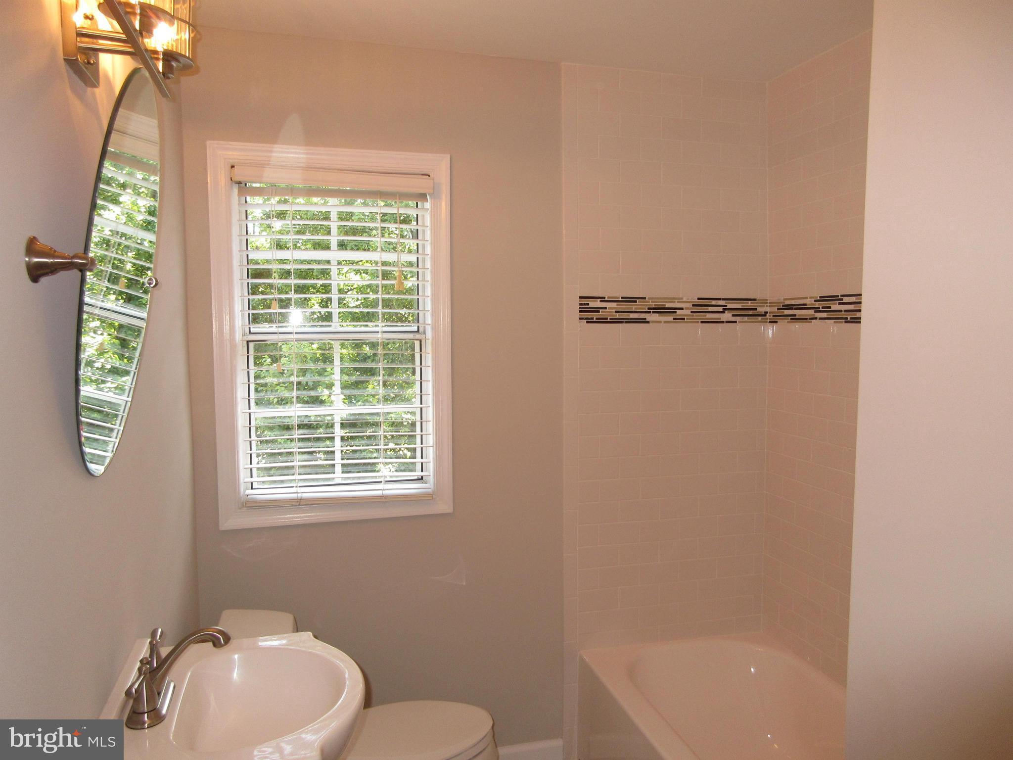 BELLE VIEW - Residential Lease