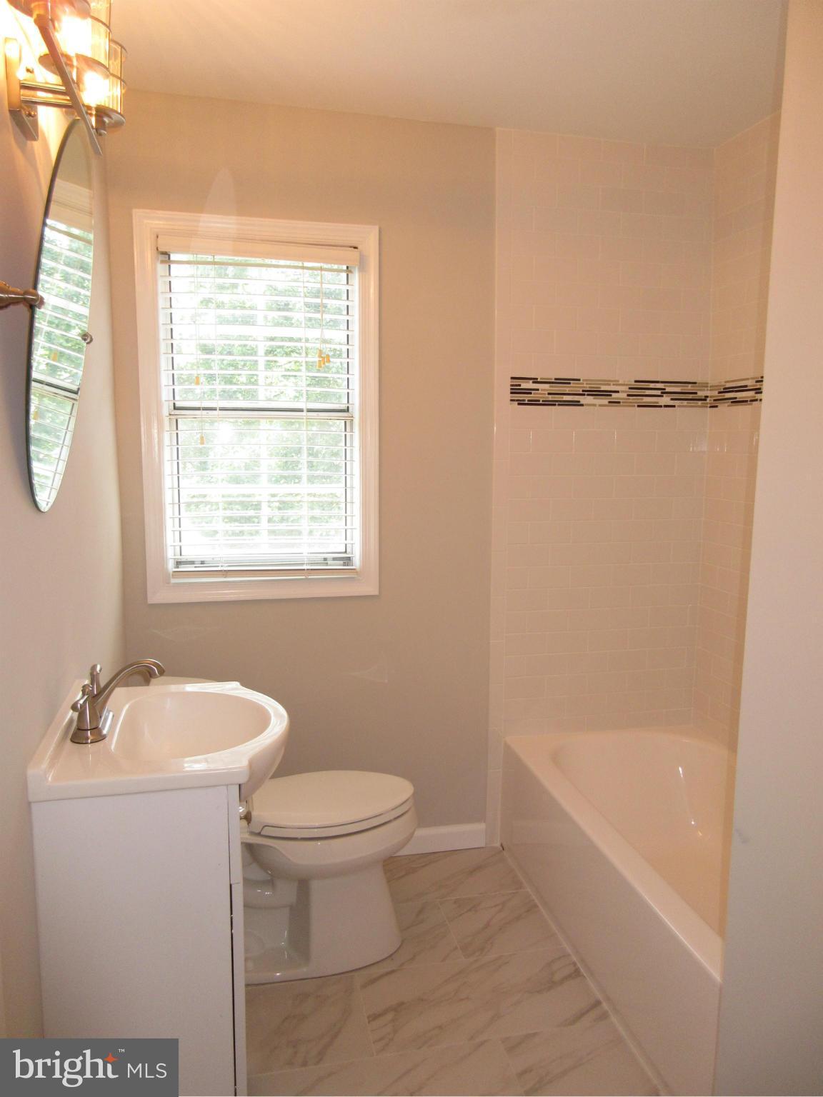 BELLE VIEW - Residential Lease