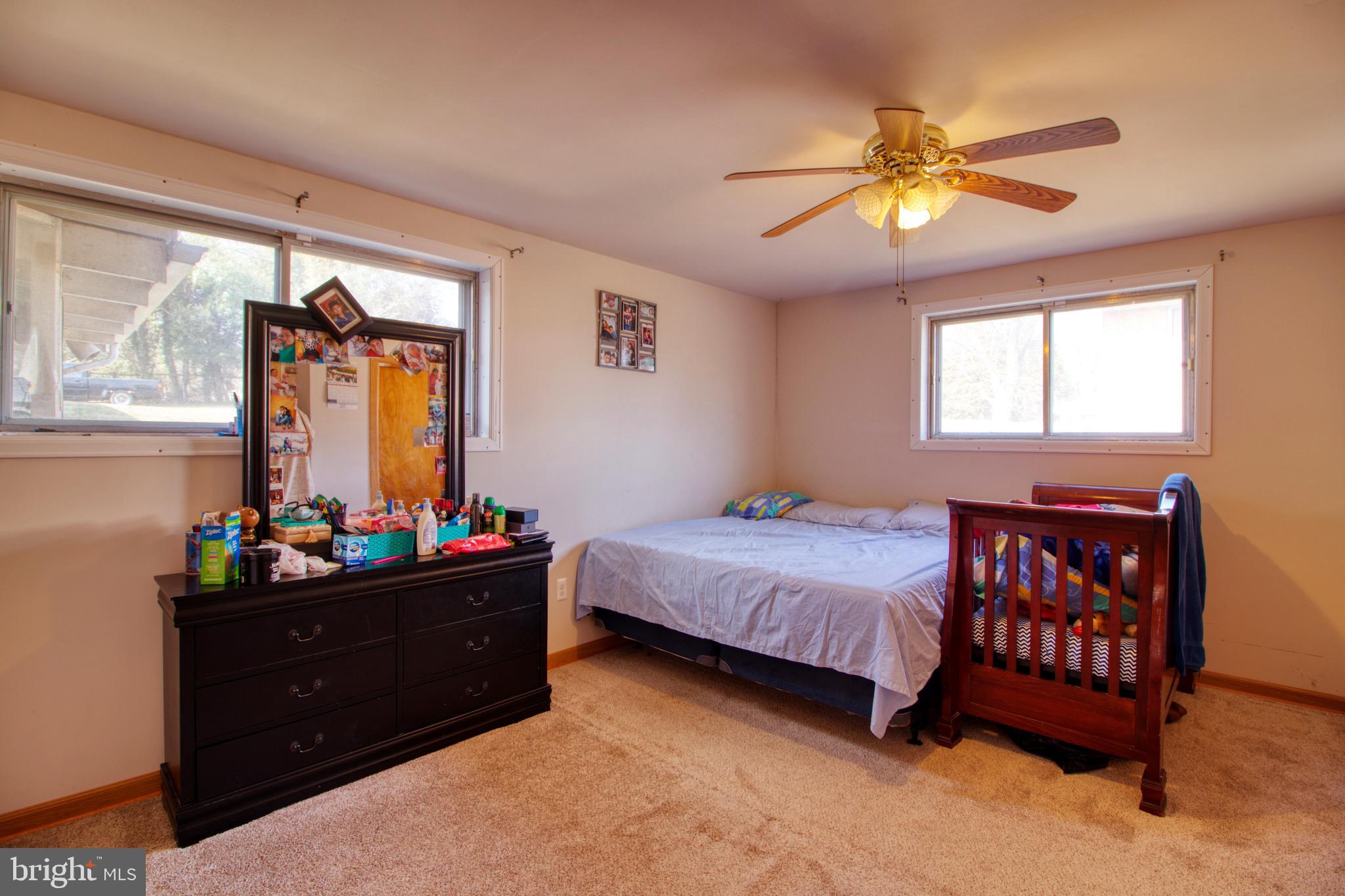 MANSFIELD MANOR - Residential