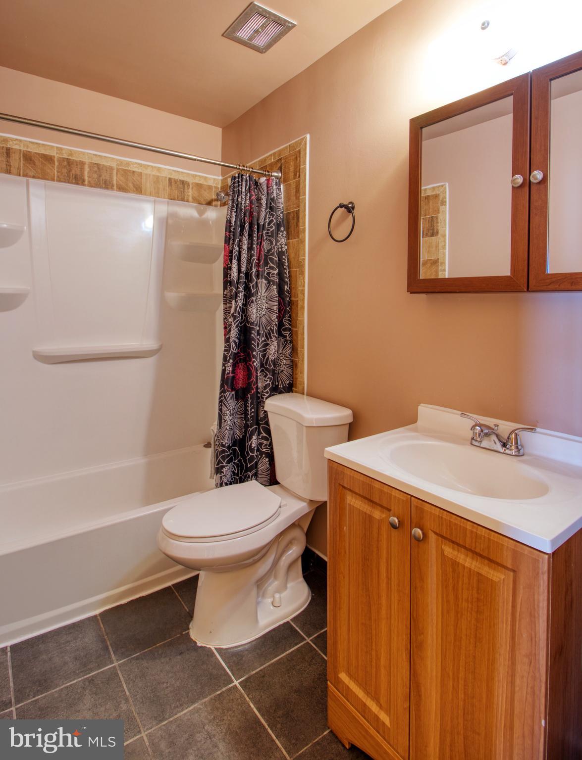 MANSFIELD MANOR - Residential