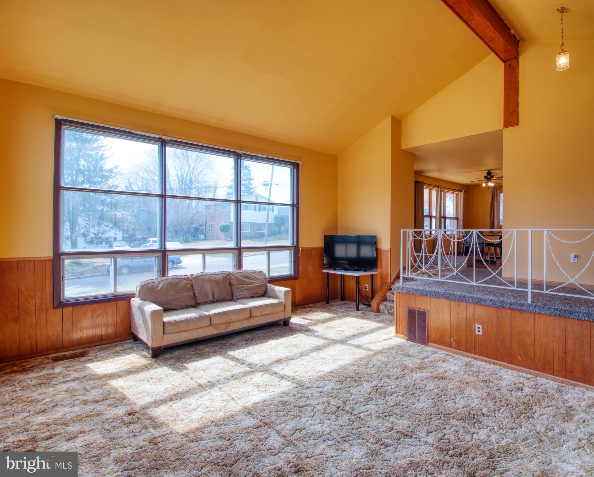 MANSFIELD MANOR - Residential