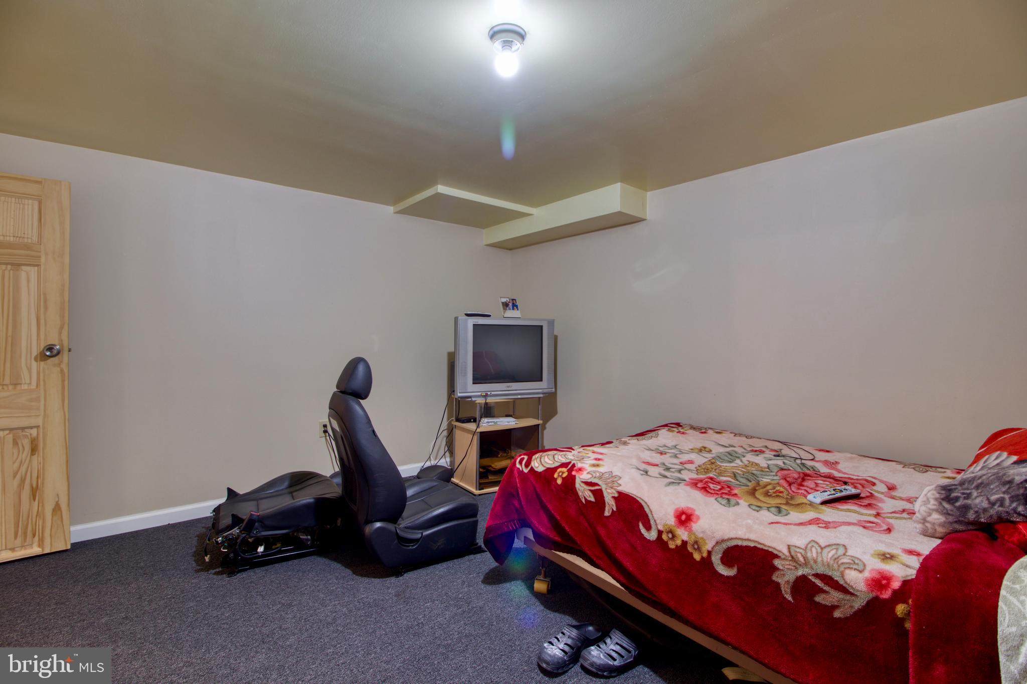 MANSFIELD MANOR - Residential