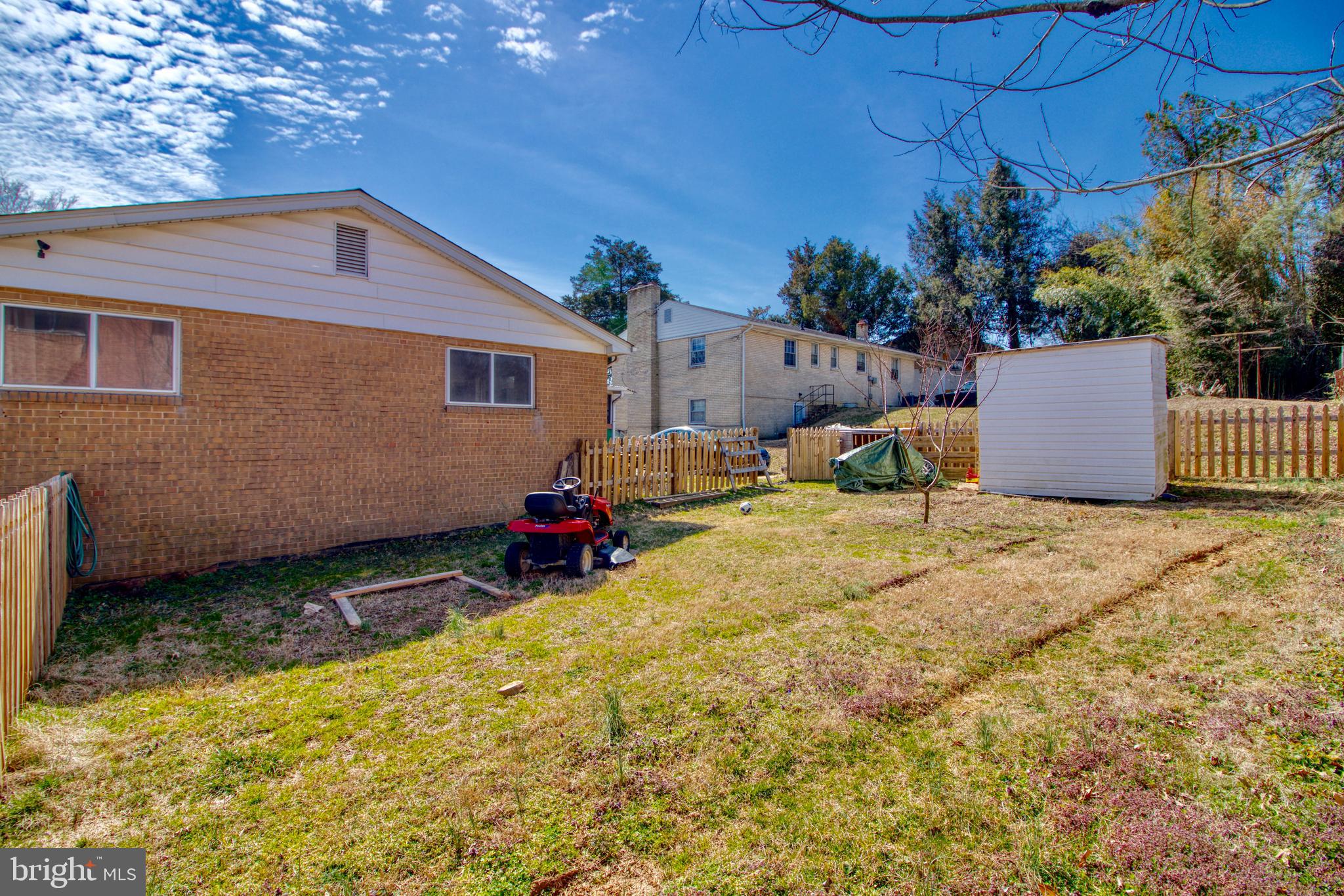 MANSFIELD MANOR - Residential