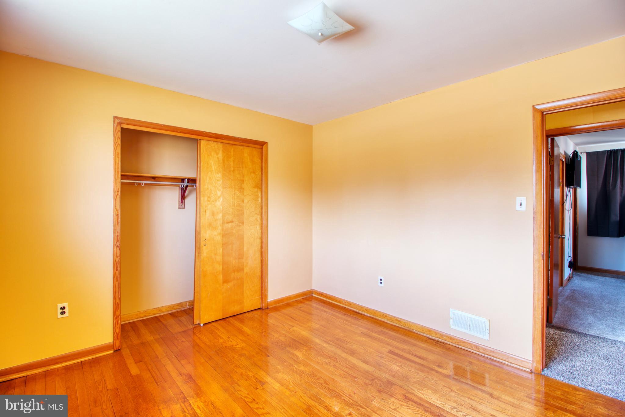 MANSFIELD MANOR - Residential