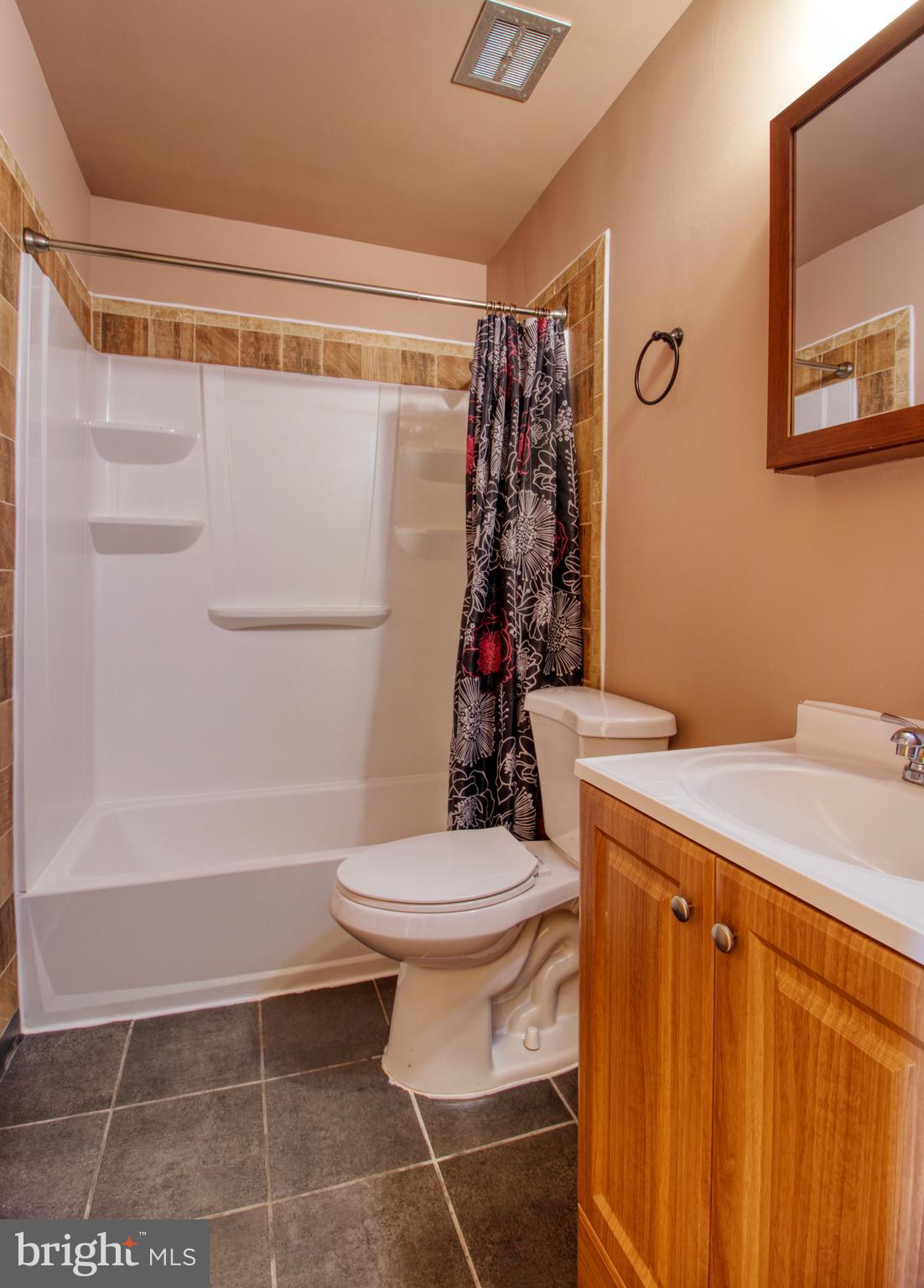 MANSFIELD MANOR - Residential