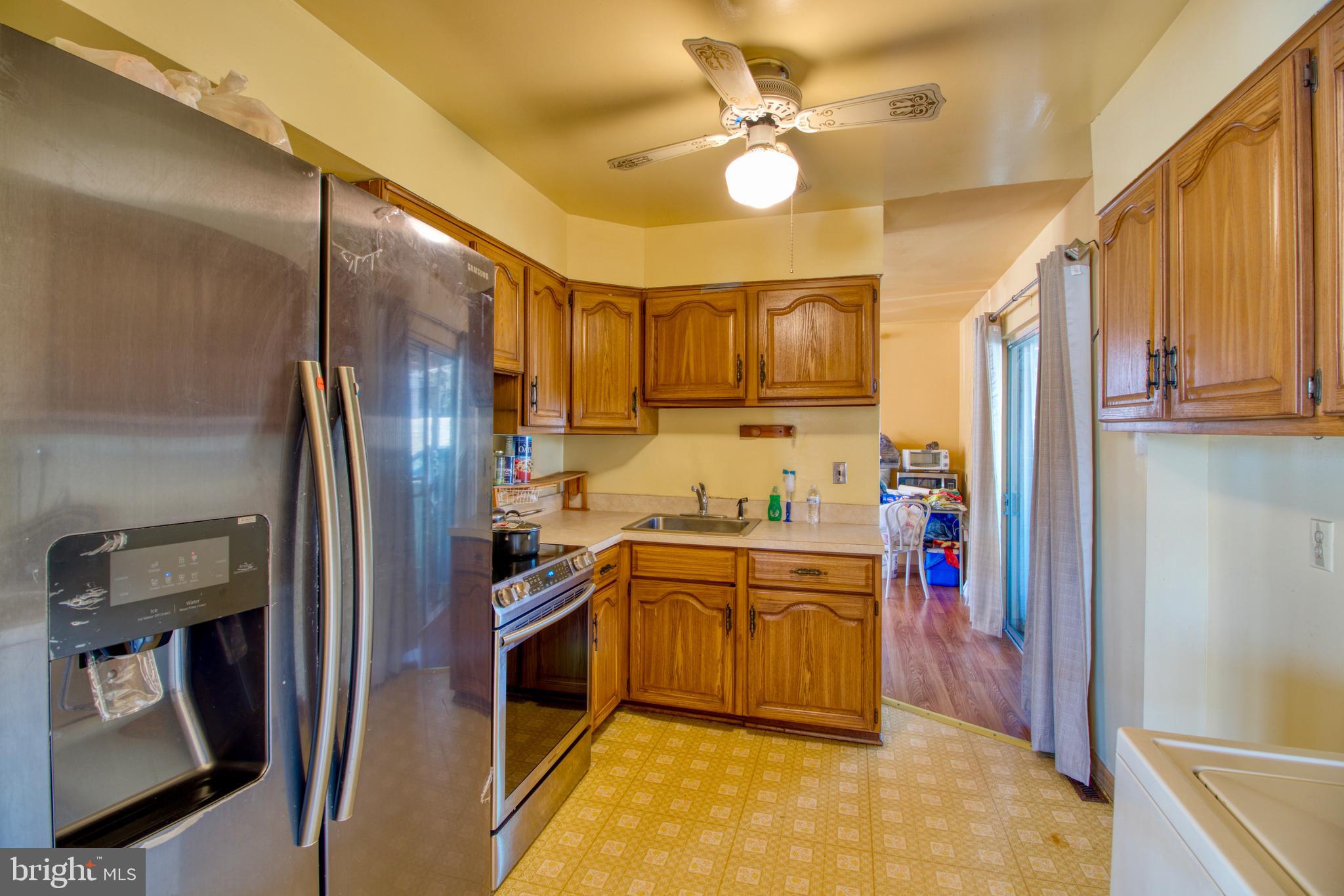 MANSFIELD MANOR - Residential