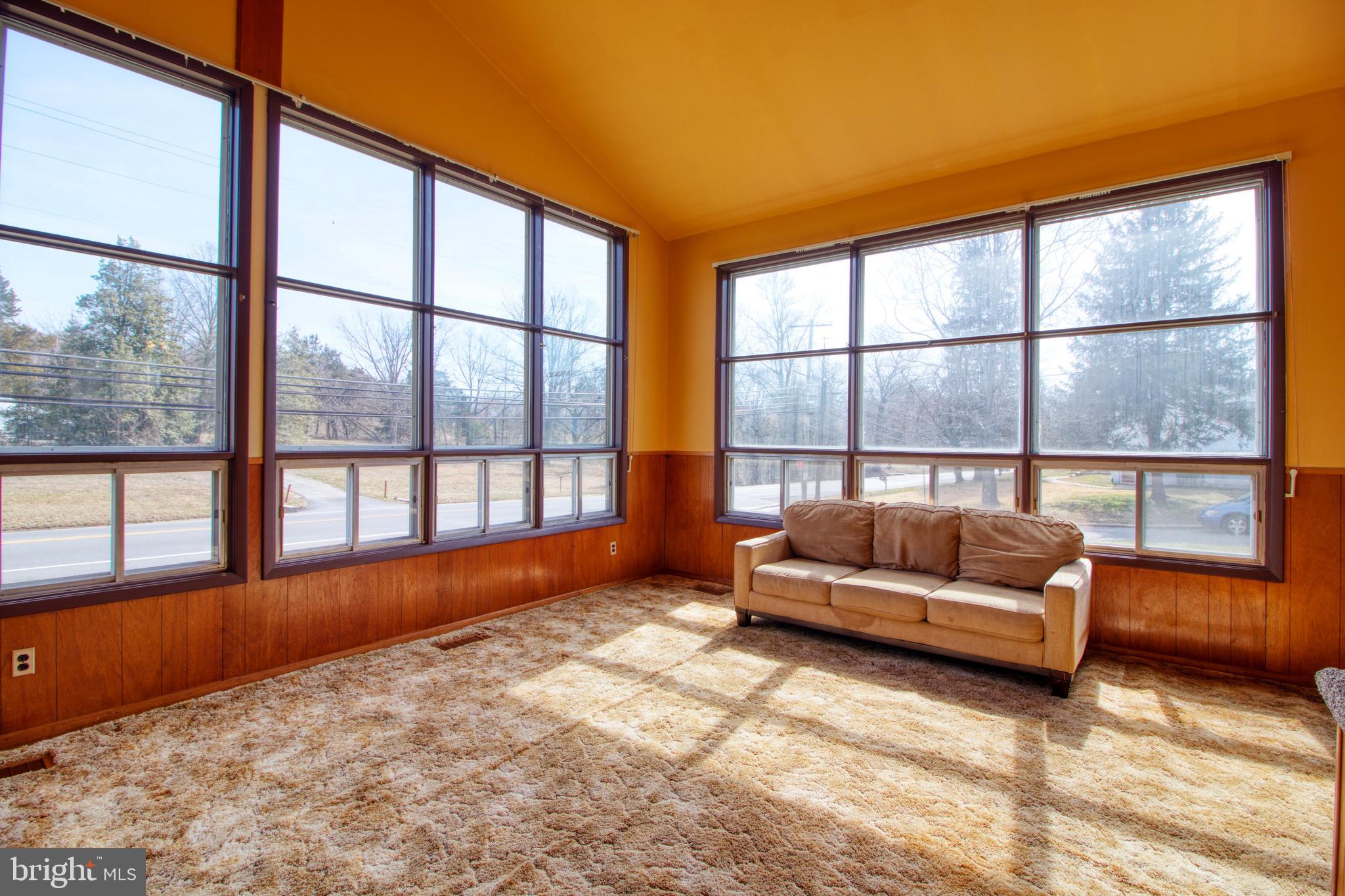 MANSFIELD MANOR - Residential