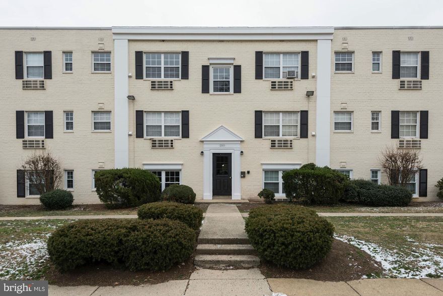 Agent is the owner/investor. Fully renovated with clothes washer and dryer. Convenient location so close to the metro station, 495/95 and Old Town Alexandria. Granite counters in the kitchen. Italian ceramic in the bath. Gut renovation in 2012 with new plumbing, electrical, insulation, sheet rock, wood floors, AC units, windows, ceiling fans, appliances, kitchen and bathroom. No FHA or VA loans.