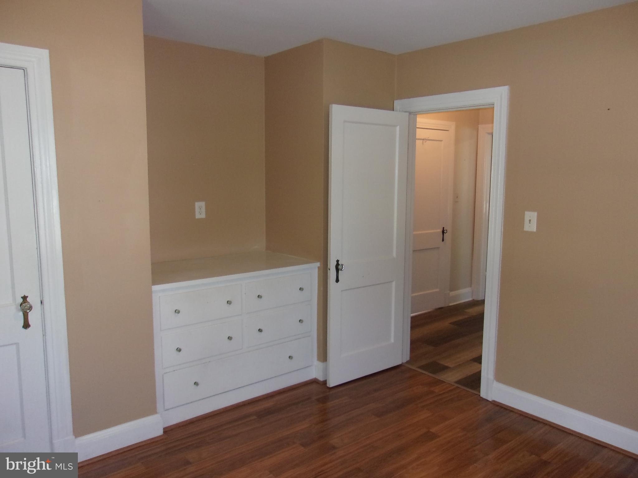 CLOVERDALE - Residential