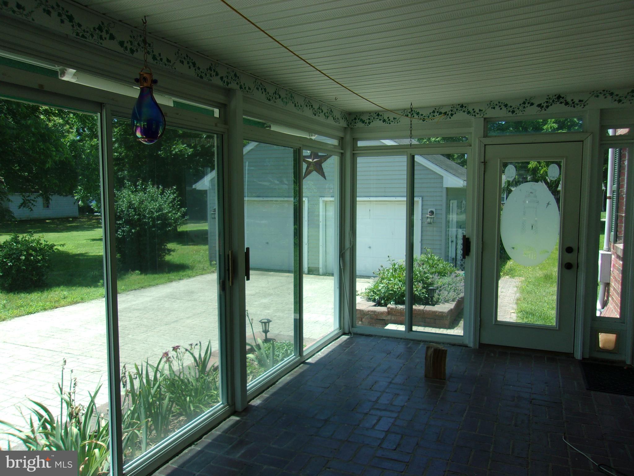 CLOVERDALE - Residential