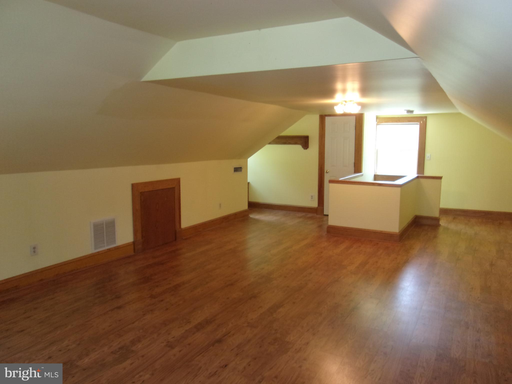 CLOVERDALE - Residential