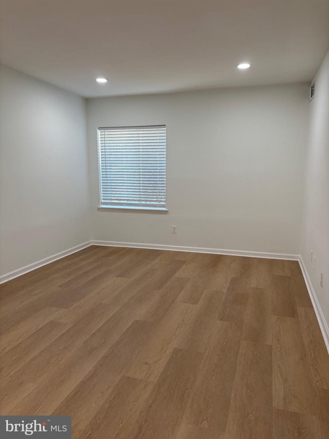 CHERRY GLEN CONDOS - Residential