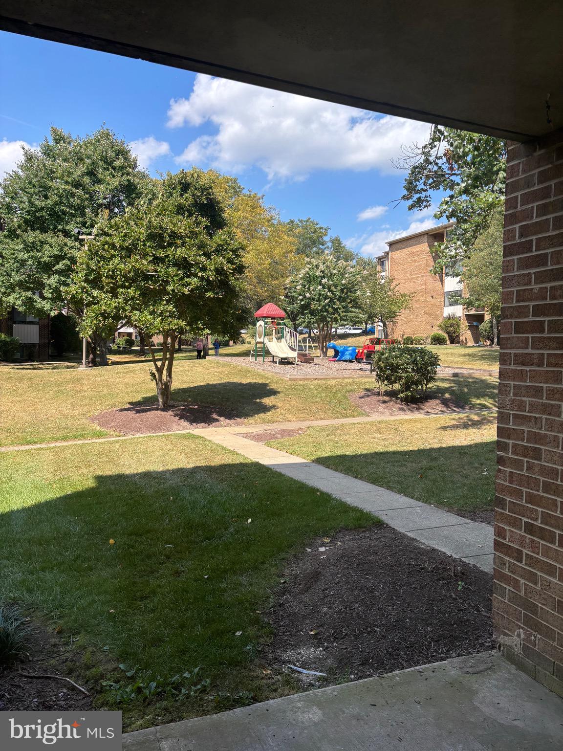 CHERRY GLEN CONDOS - Residential