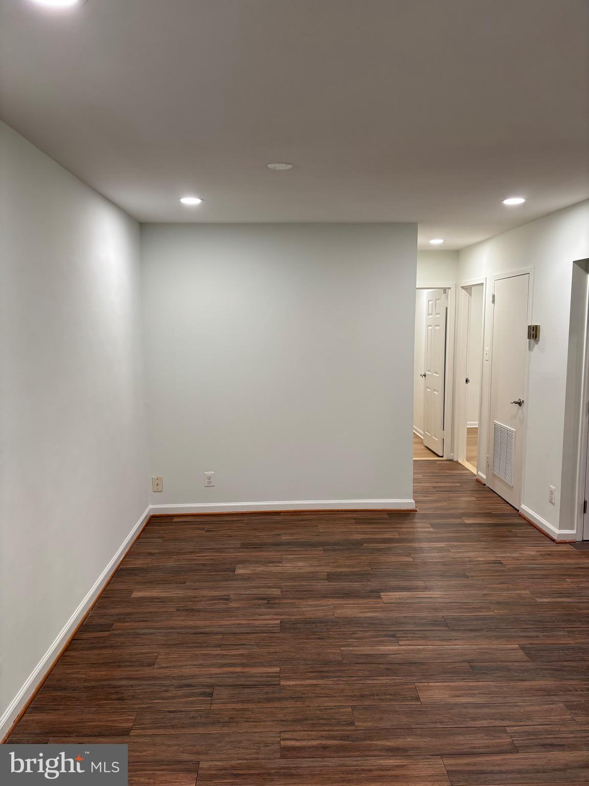 CHERRY GLEN CONDOS - Residential