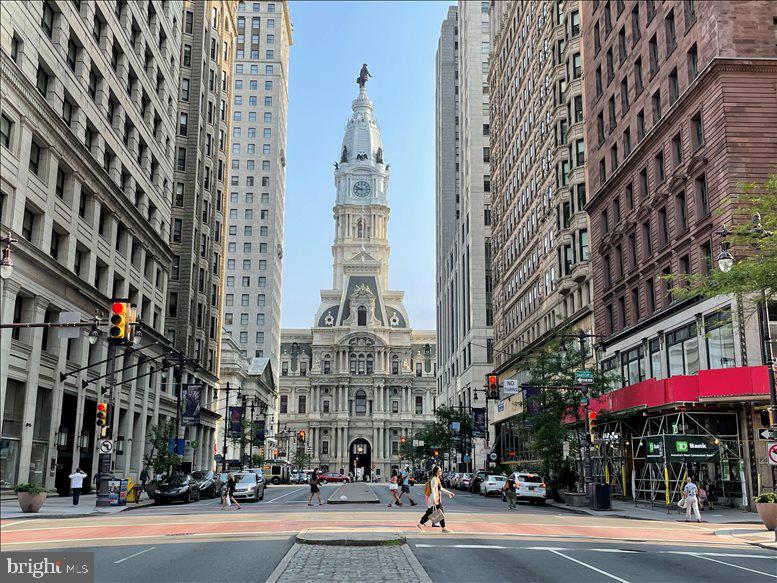 PHILADELPHIA - Commercial Sale
