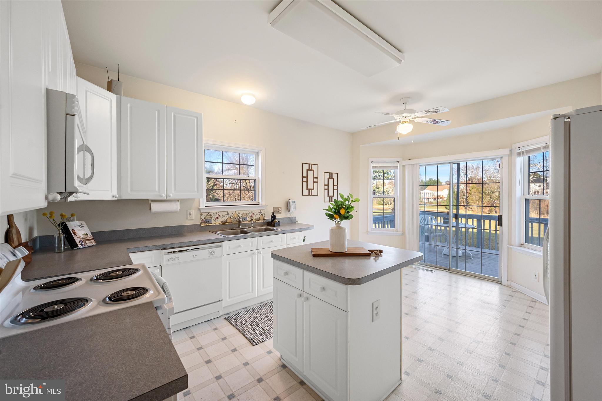 STONEBRIDGE - Residential