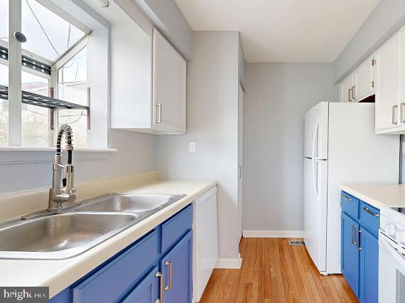 HERITAGE SQUARE - Residential Lease