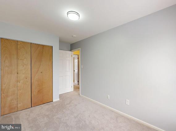 HERITAGE SQUARE - Residential Lease