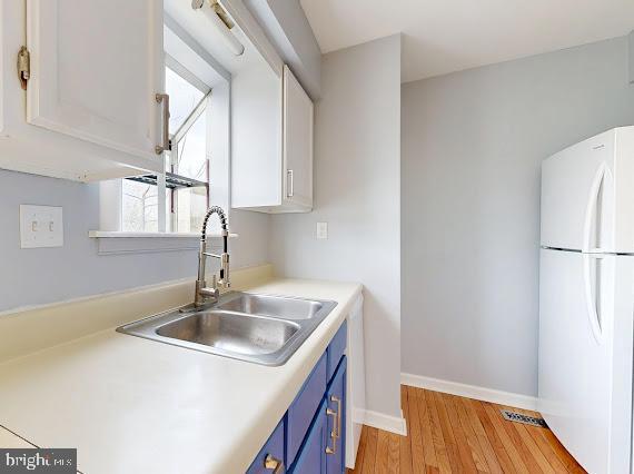 HERITAGE SQUARE - Residential Lease