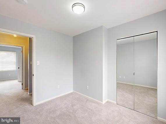 HERITAGE SQUARE - Residential Lease