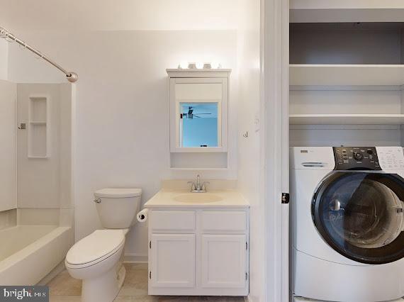 HERITAGE SQUARE - Residential Lease