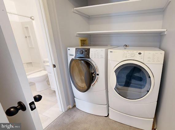 HERITAGE SQUARE - Residential Lease