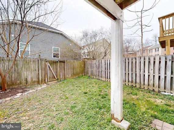 HERITAGE SQUARE - Residential Lease