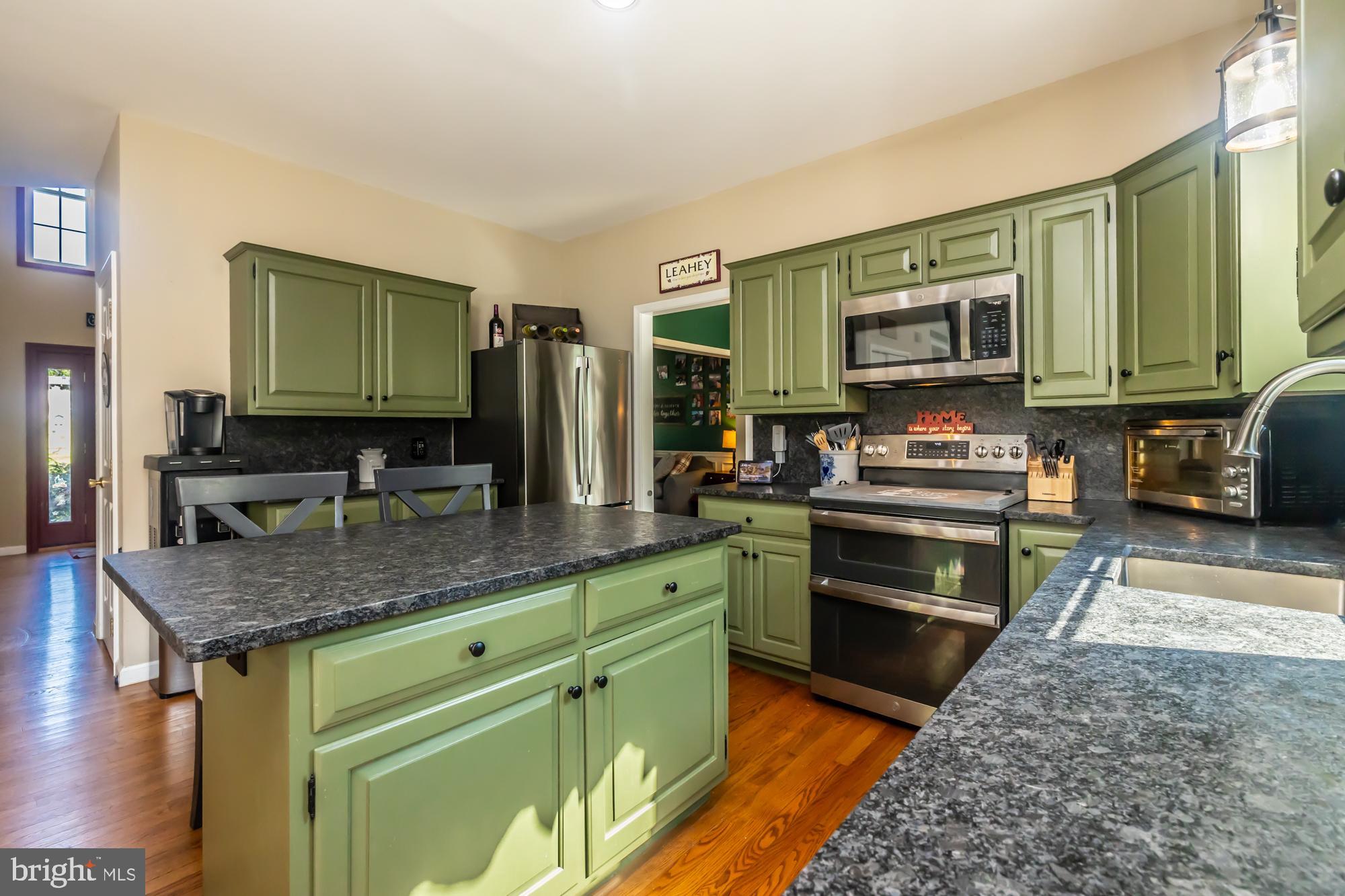 43 RAMBLEWOOD DRIVE