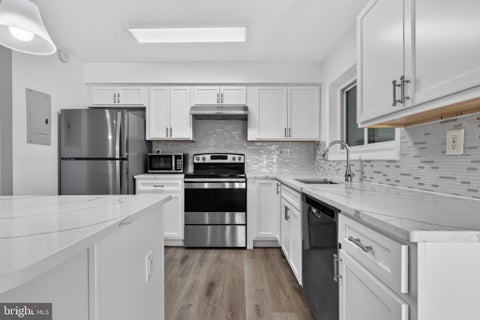 Photo of 3242 S 28th Street #403, ALEXANDRIA, VA 22302 (MLS # VAAX2067172)