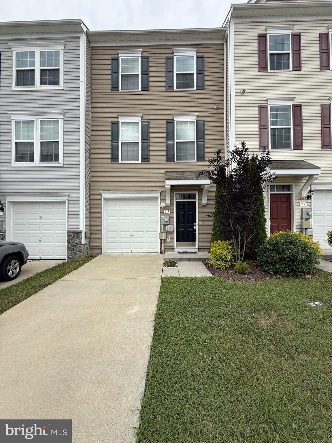 RIVERSIDE VILLAGES - Residential Lease