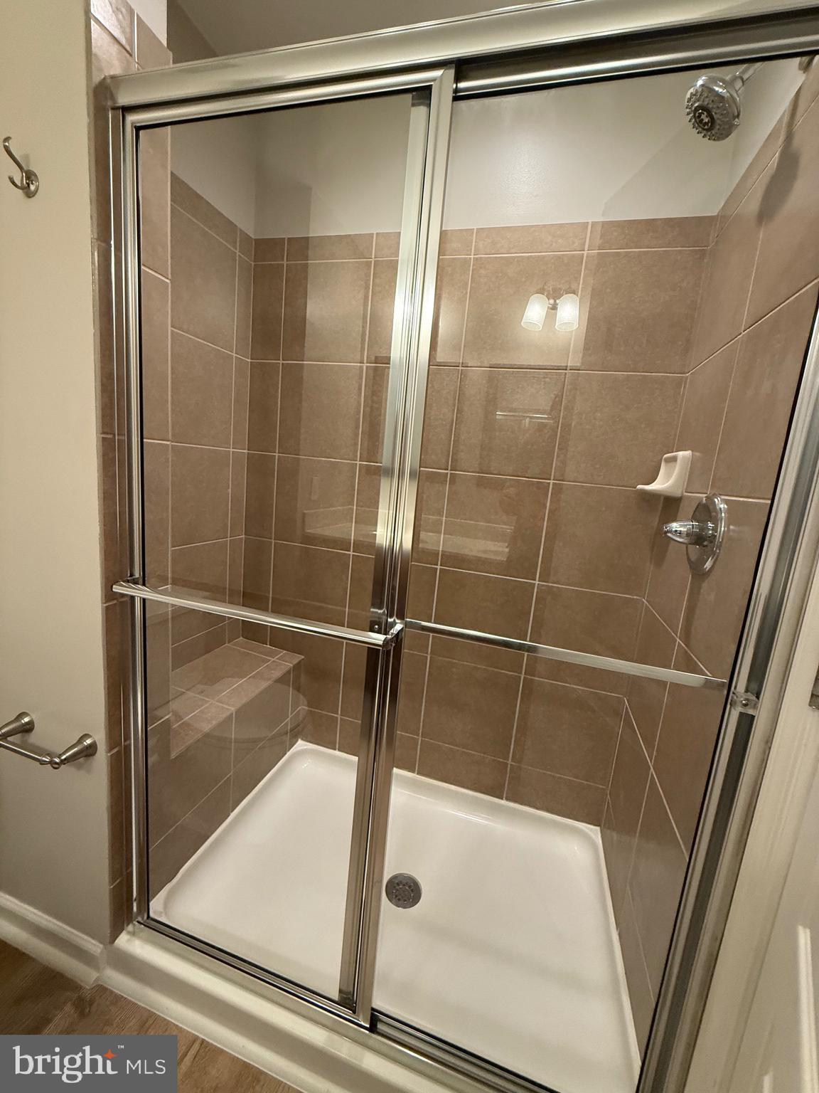 RIVERSIDE VILLAGES - Residential Lease