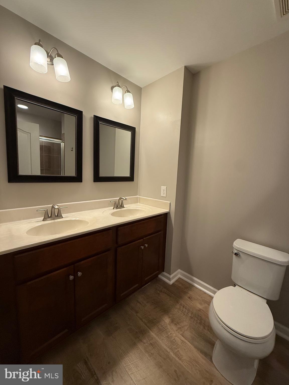 RIVERSIDE VILLAGES - Residential Lease