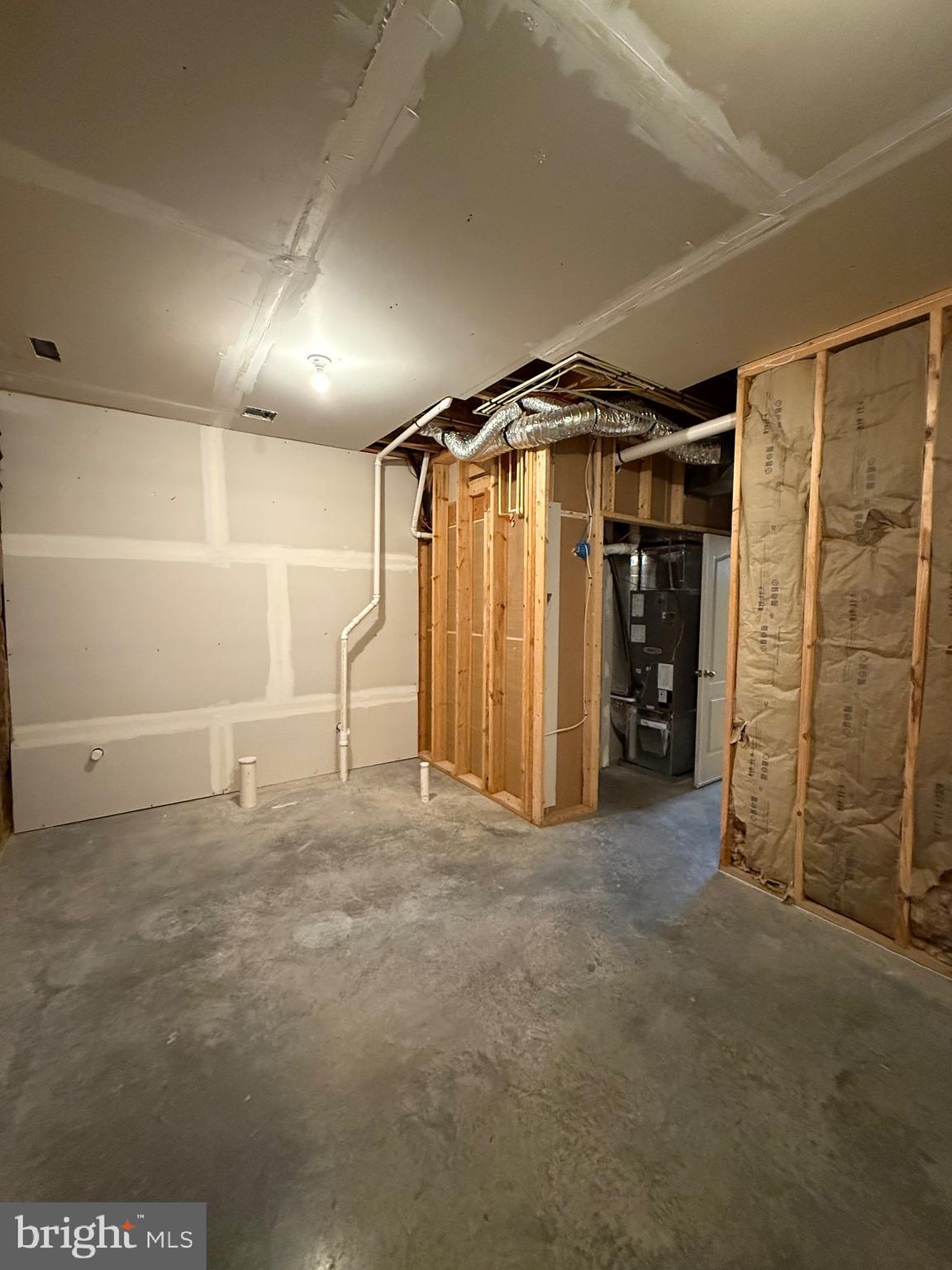 RIVERSIDE VILLAGES - Residential Lease