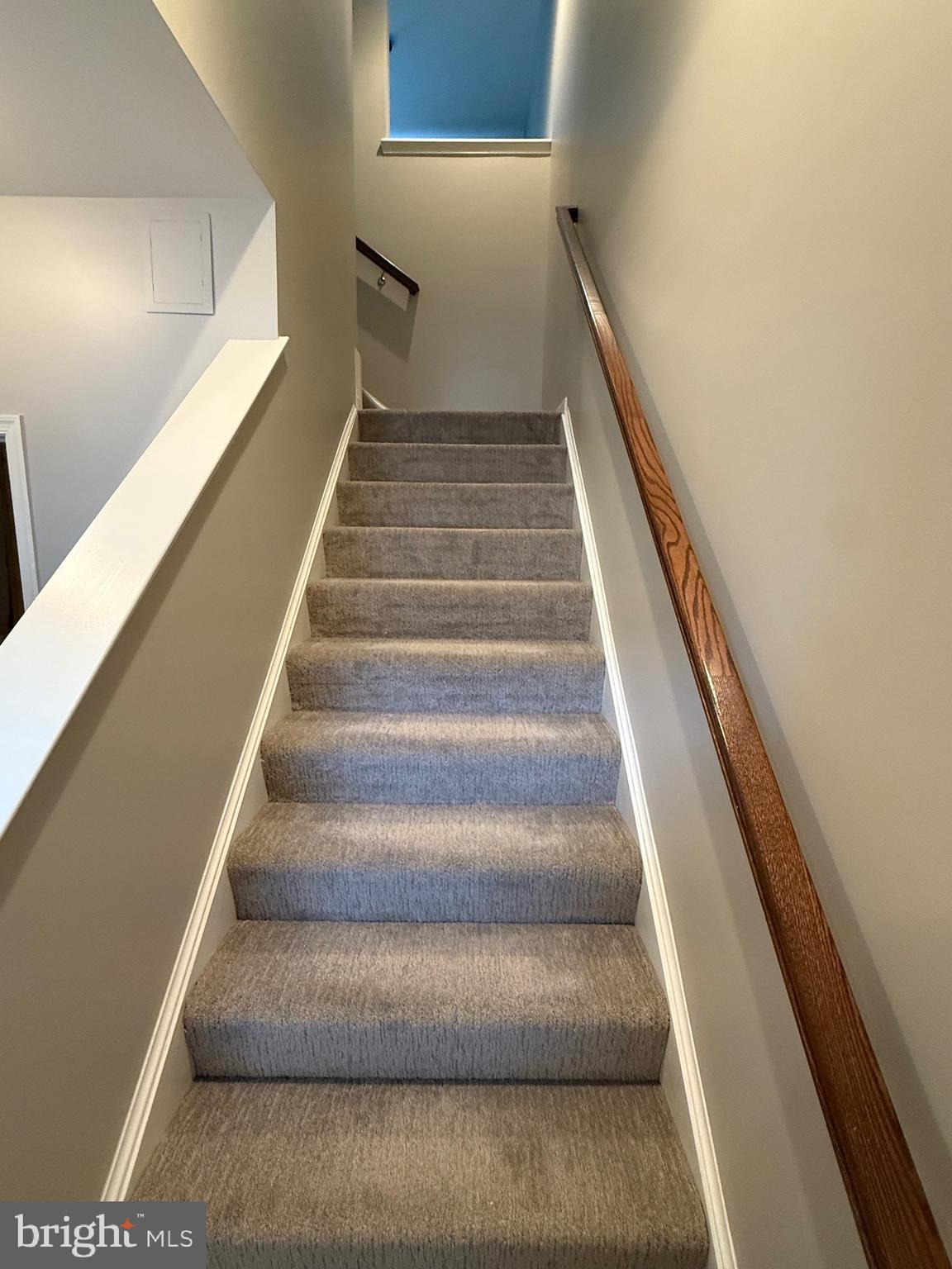 RIVERSIDE VILLAGES - Residential Lease