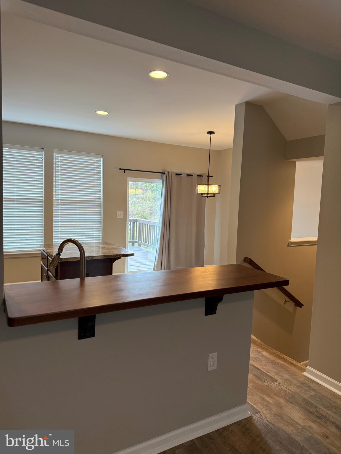 RIVERSIDE VILLAGES - Residential Lease