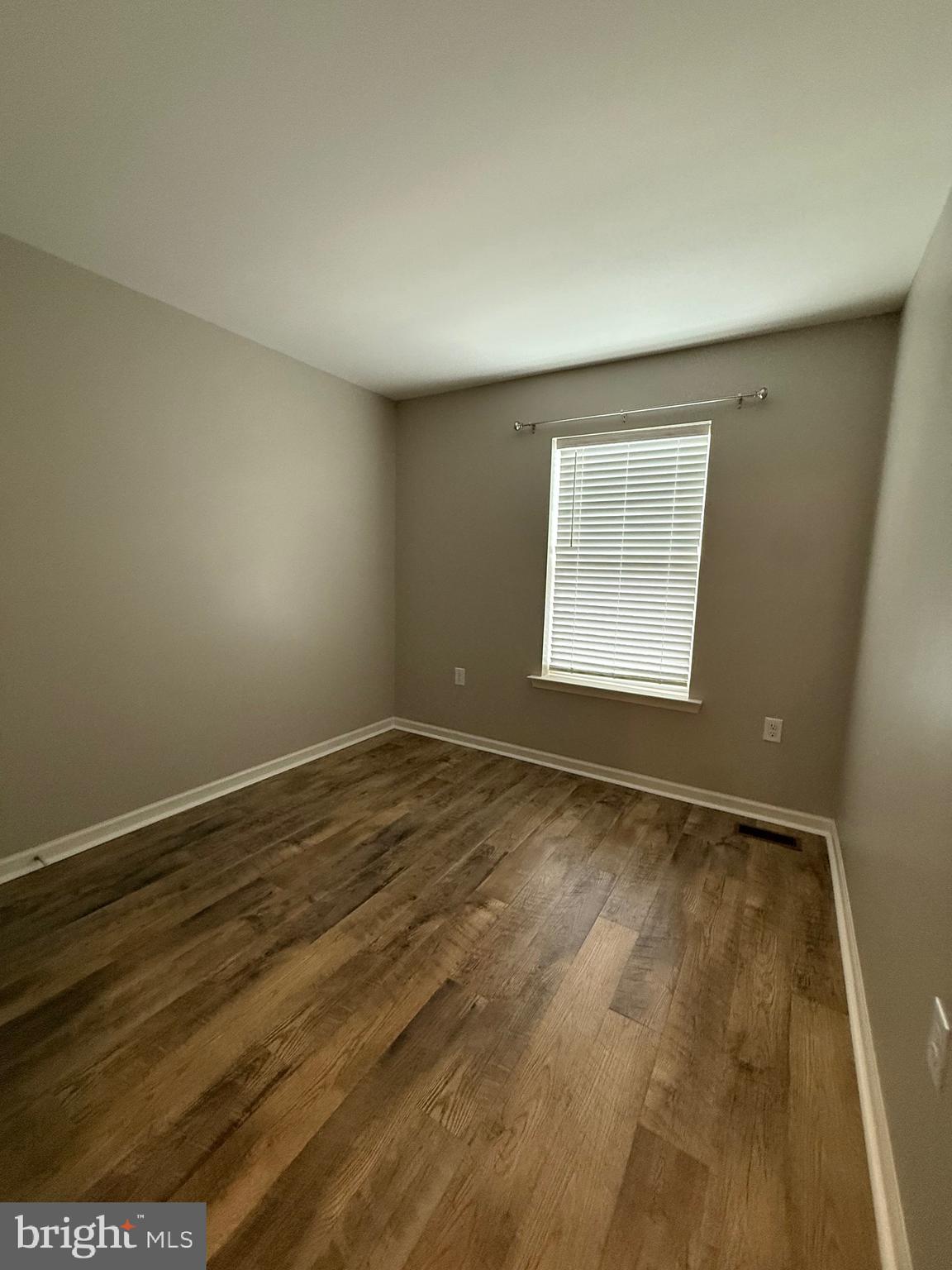 RIVERSIDE VILLAGES - Residential Lease