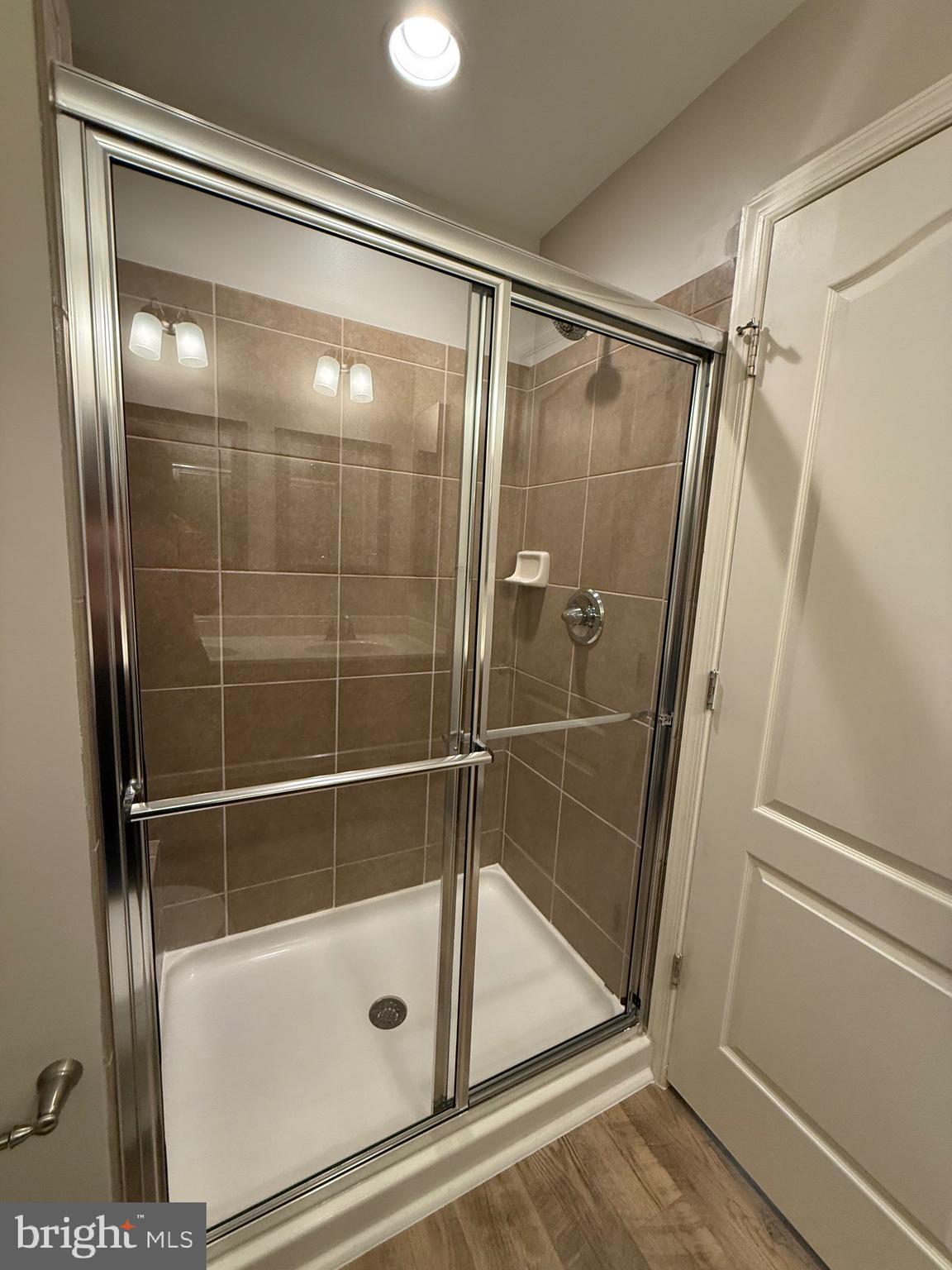 RIVERSIDE VILLAGES - Residential Lease