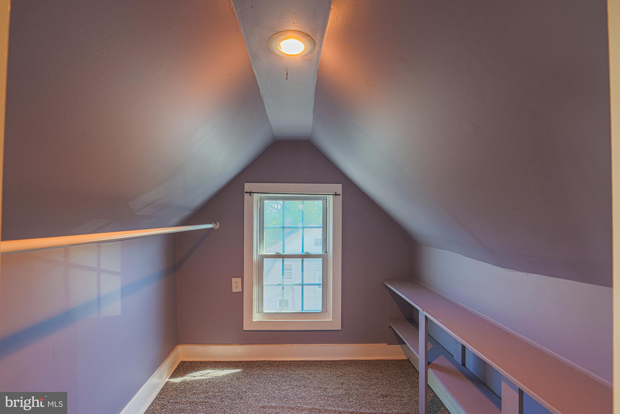 OAKCREST - Residential