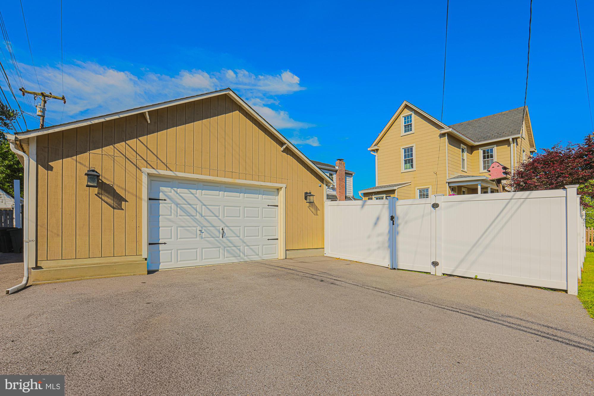 OAKCREST - Residential