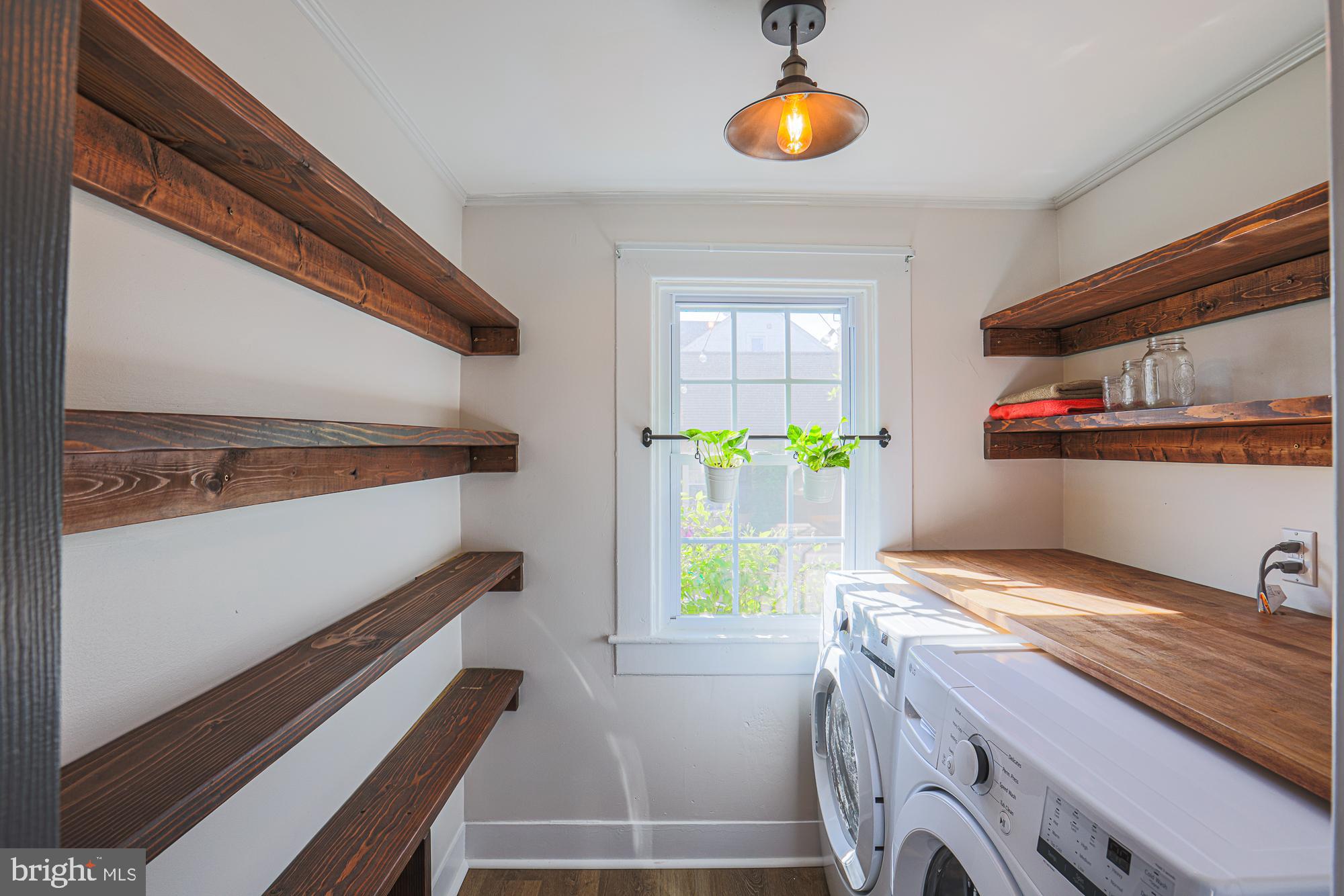 OAKCREST - Residential