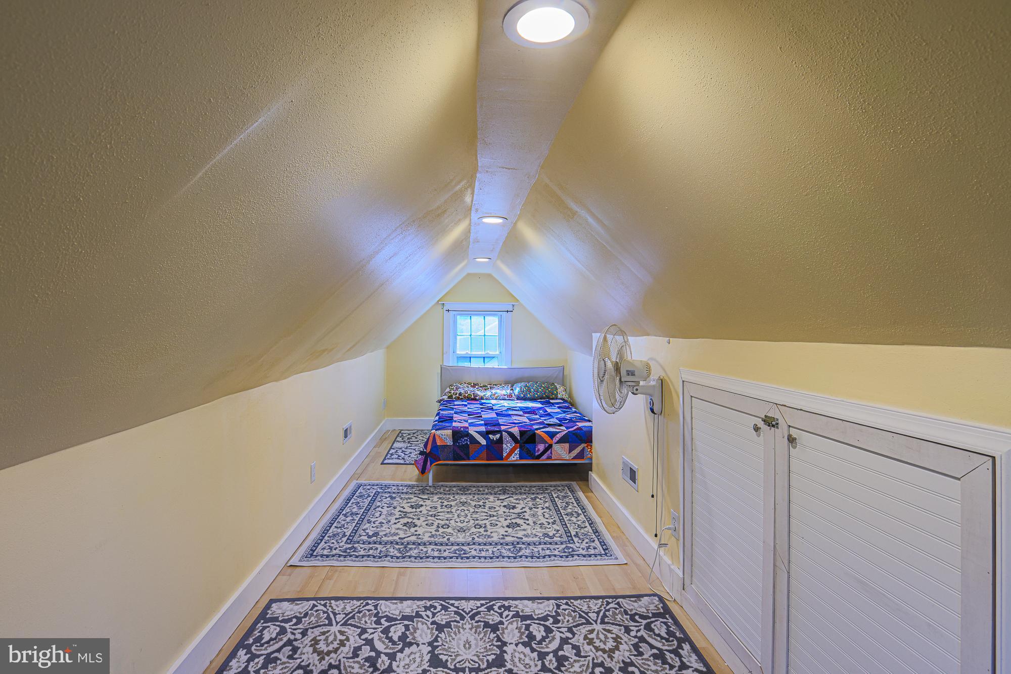 OAKCREST - Residential