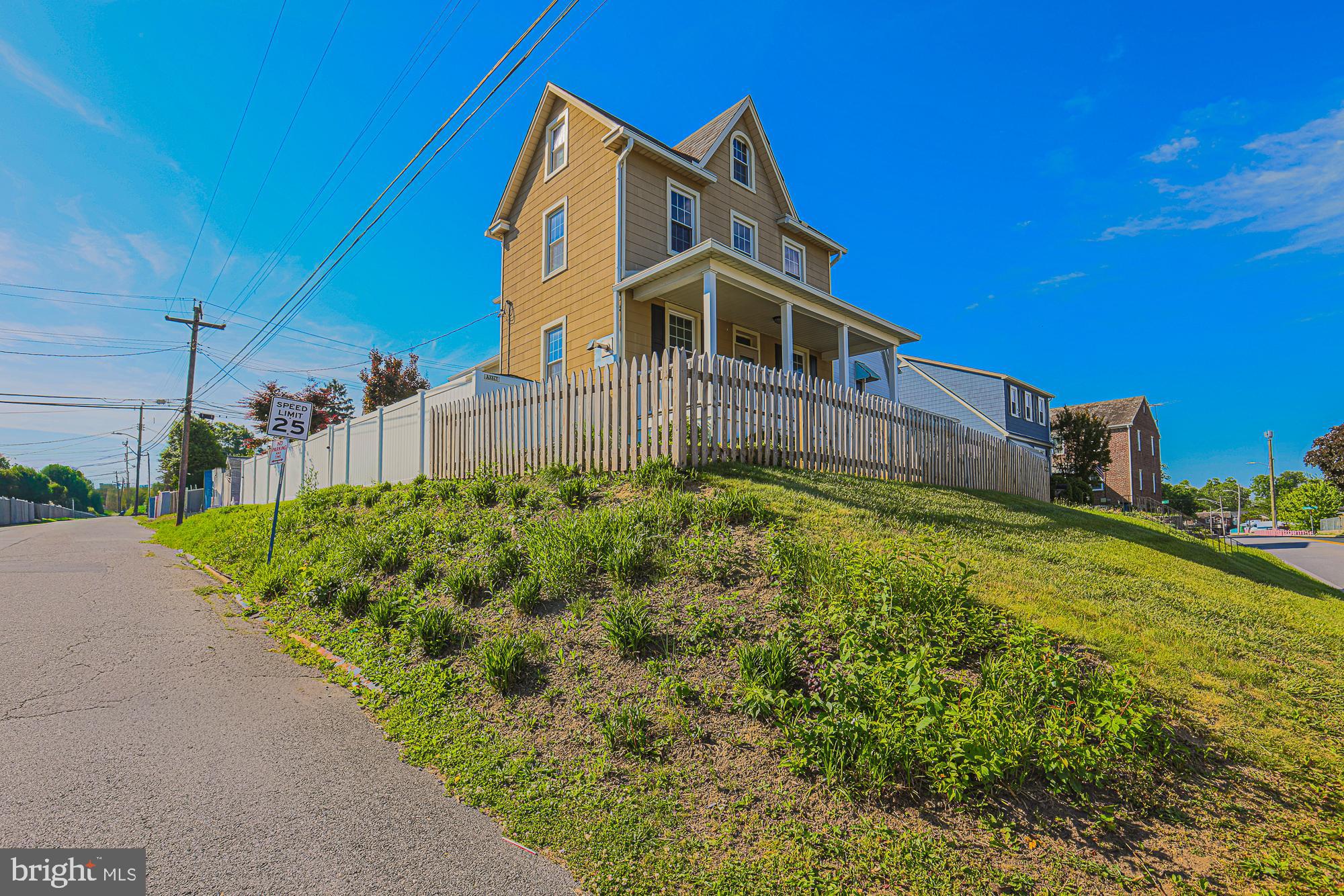 OAKCREST - Residential