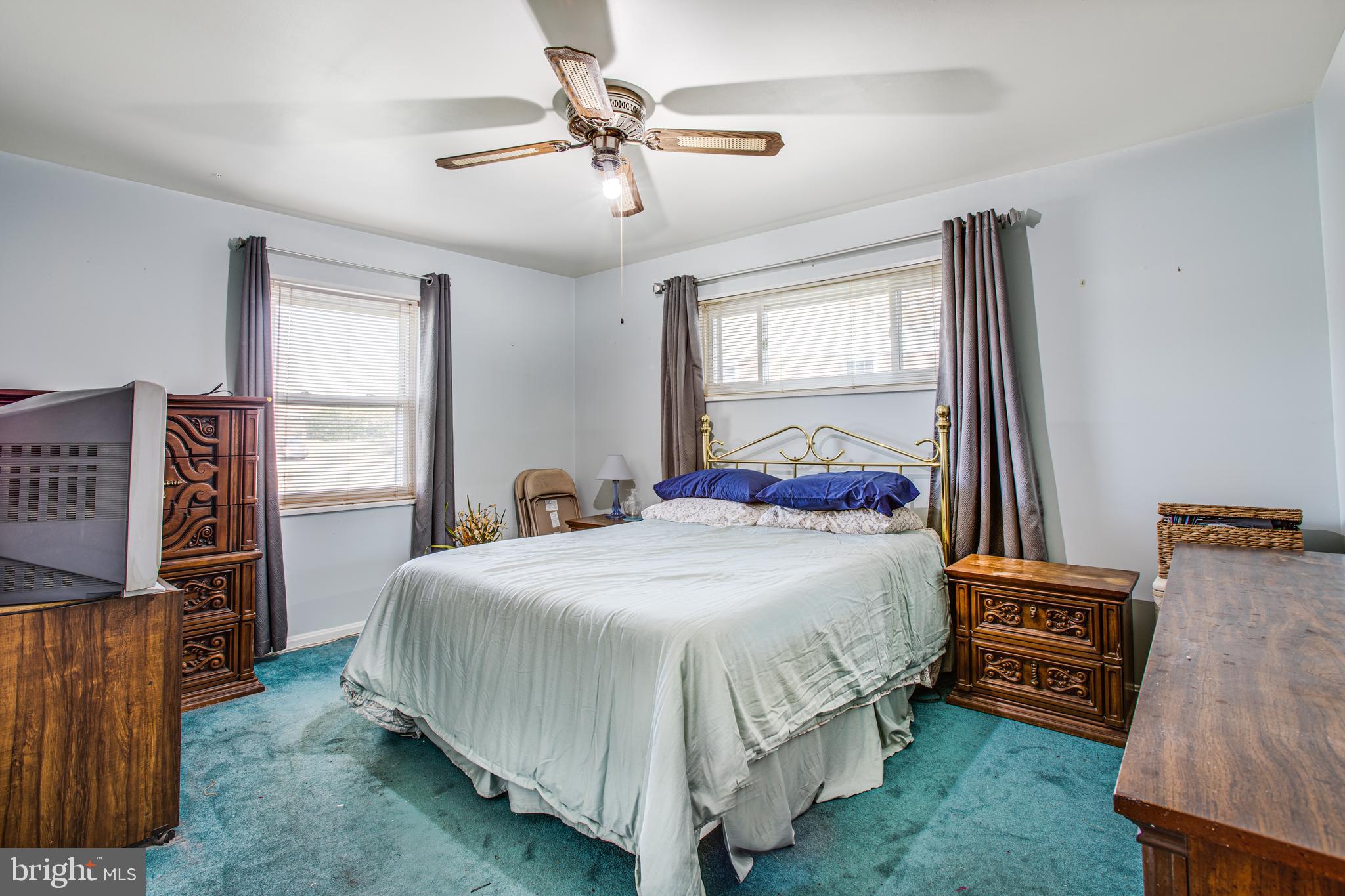 VIRGINIA HILLS - Residential