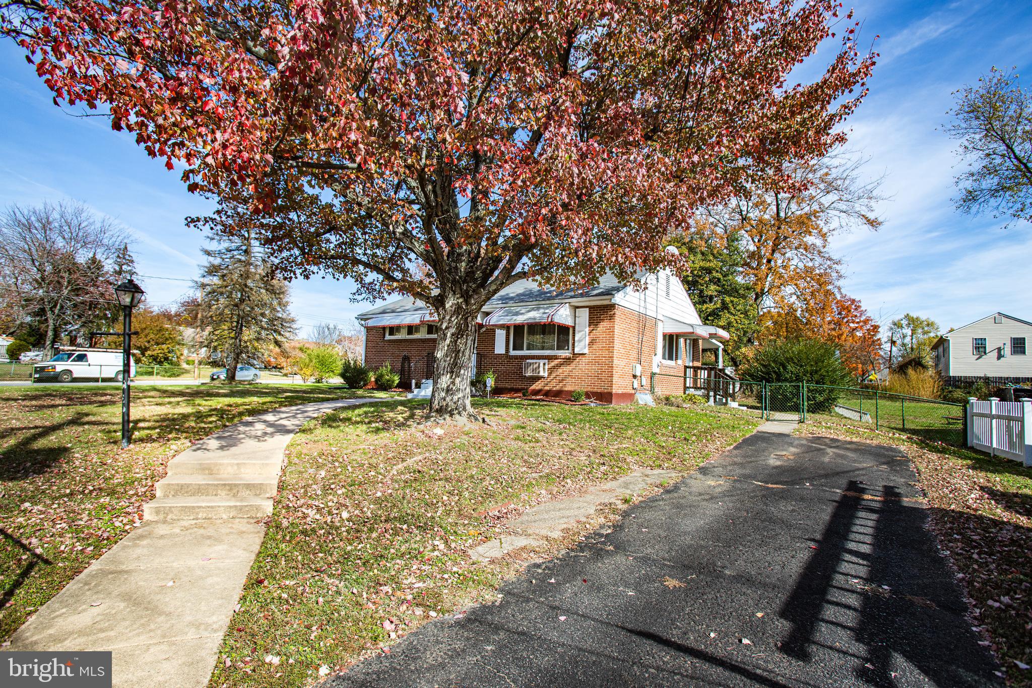 VIRGINIA HILLS - Residential